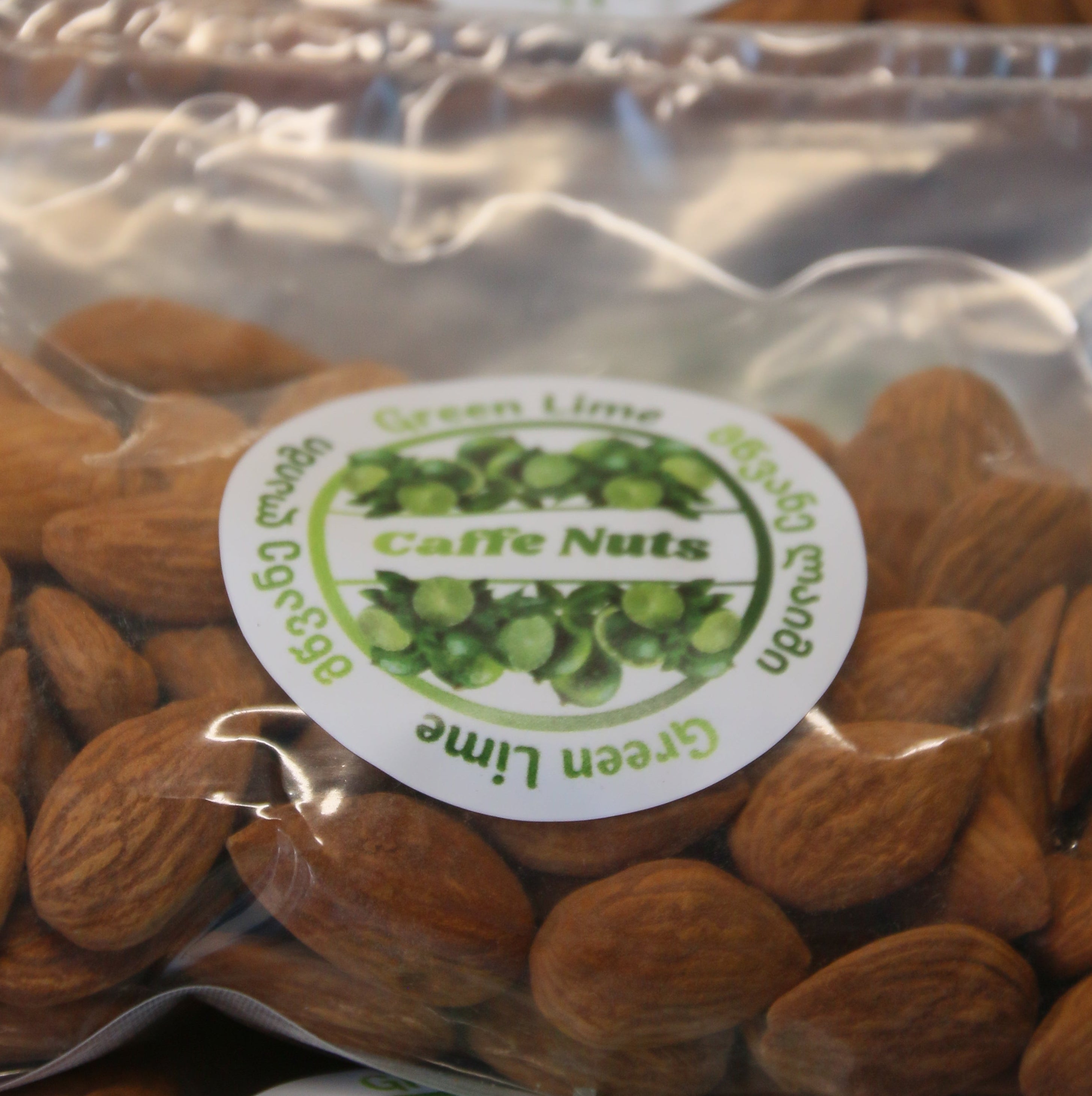 Green Lime Almonds